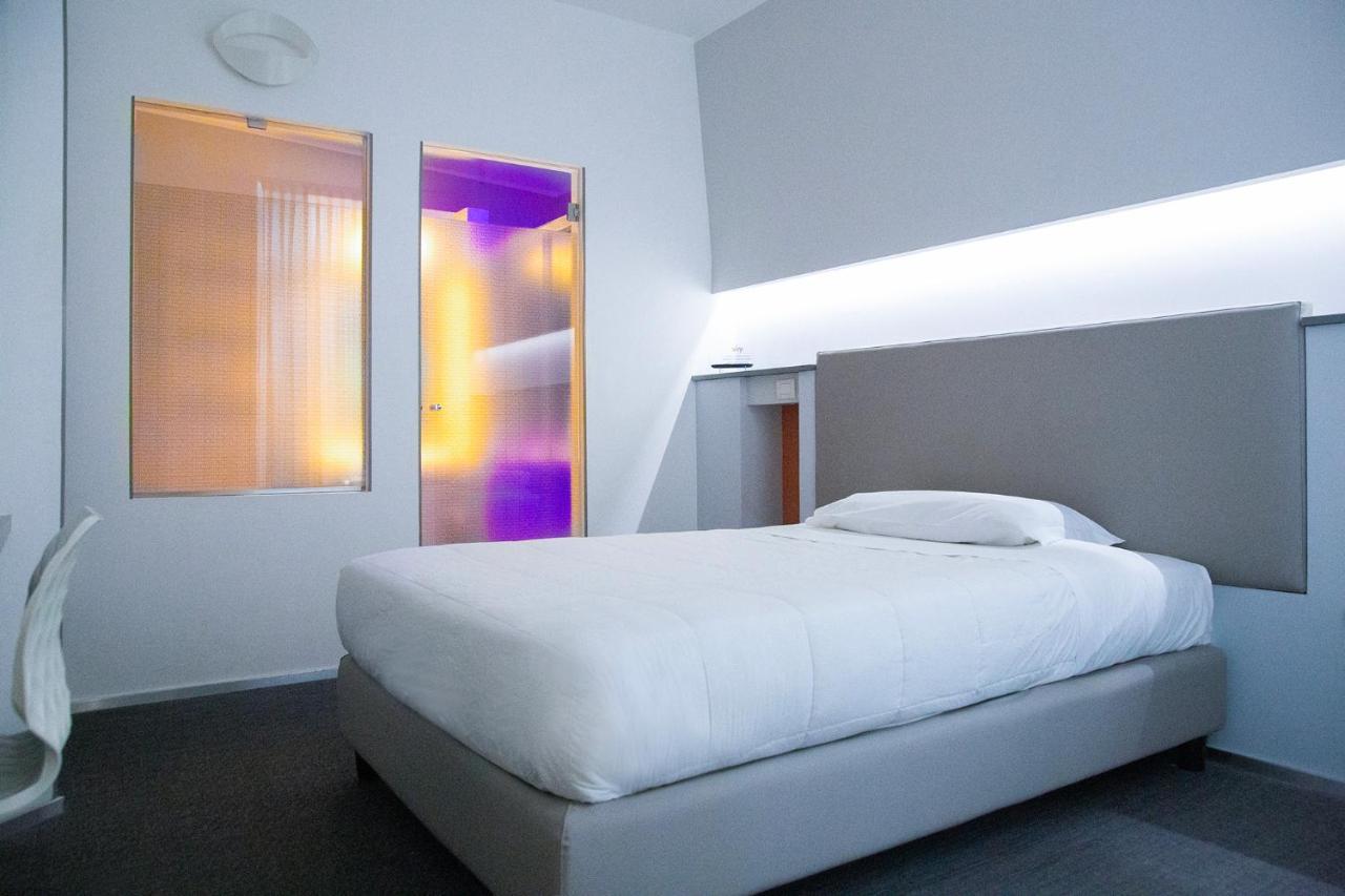 Executive Inn Boutique Hotel ブリンディジ エクステリア 写真