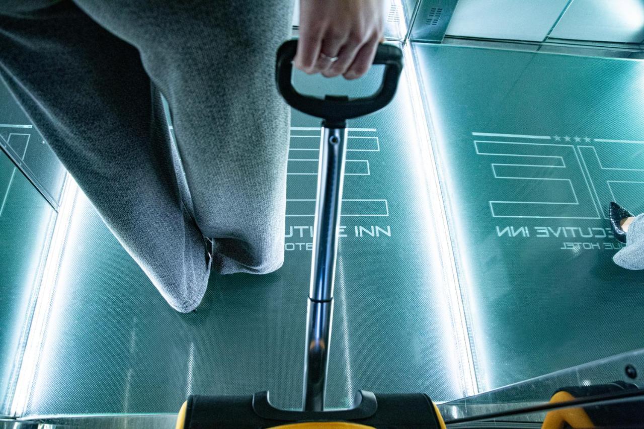 Executive Inn Boutique Hotel ブリンディジ エクステリア 写真